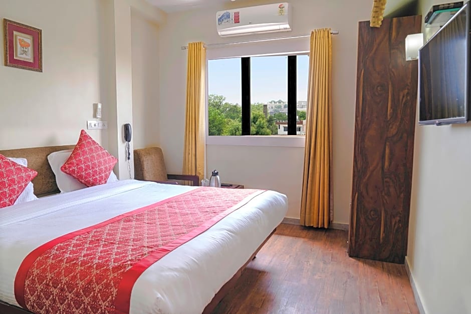 Photo 1 of 50 of Hotel Padmini Palace