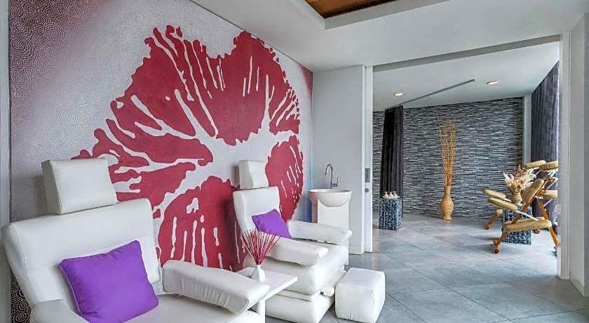 Pullman Jakarta Central Park Hotel