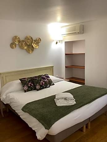 Quadruple Room with Shower