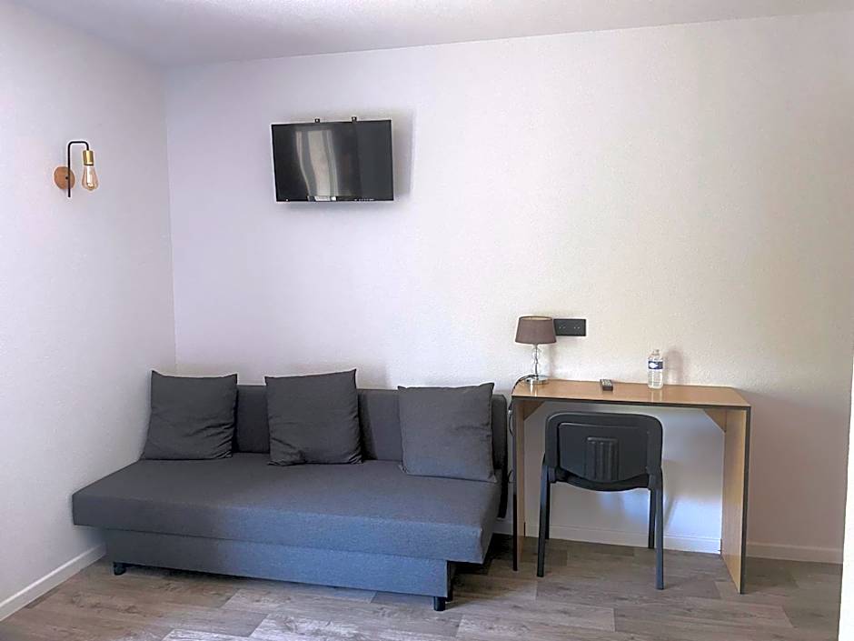 Logis Les Charmilles Chalon-sur-Saône Sud