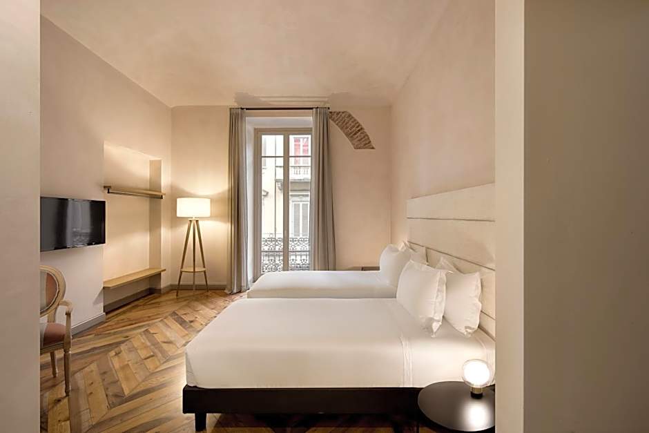 Opera35 Boutique Hotel