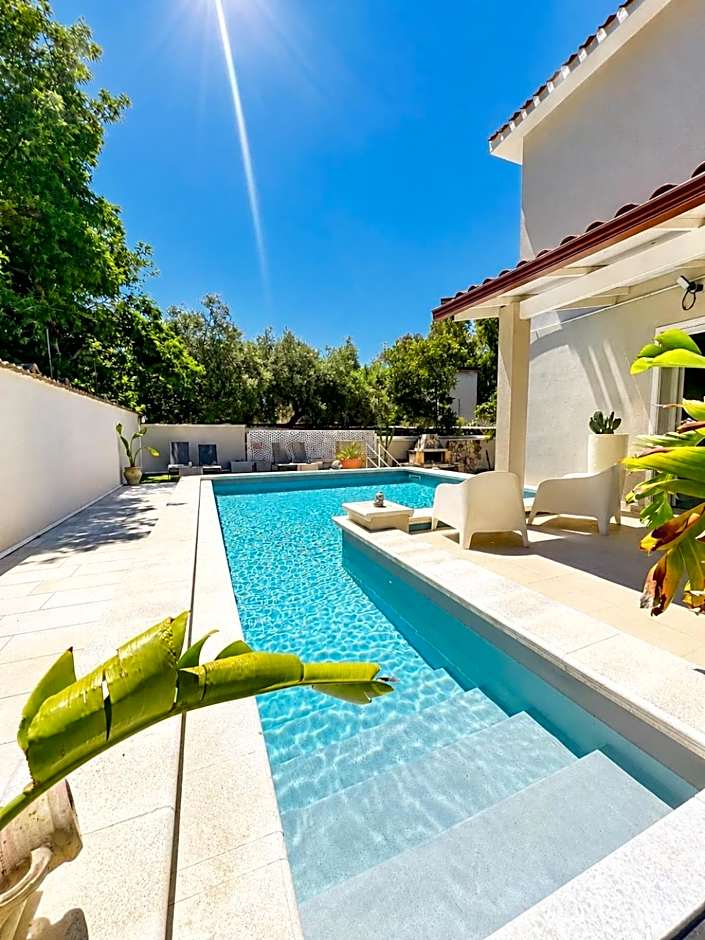La Costa Rooms