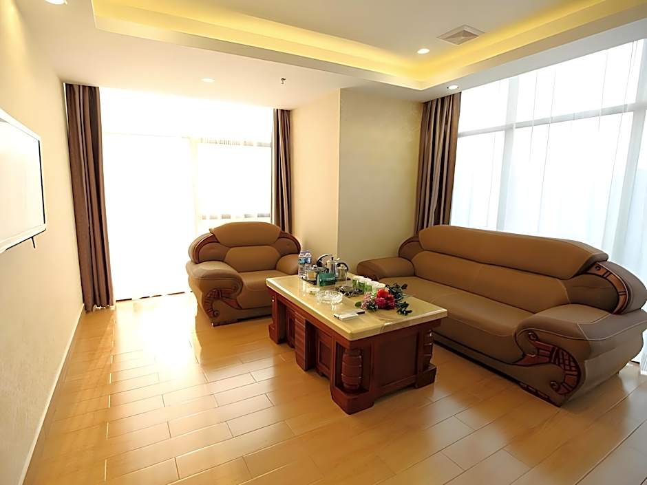 Greentree Inn Guangdong Huizhou South Railway Station Danshui Renmin Road Business Hotel