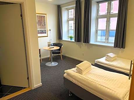 Studio (2 Adults)