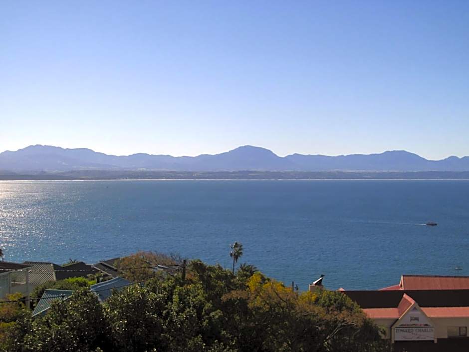 Aquamarine Guest House