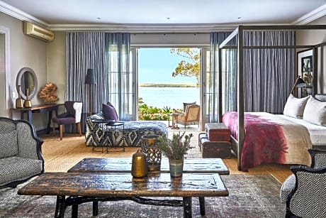 Family Room with Lake View