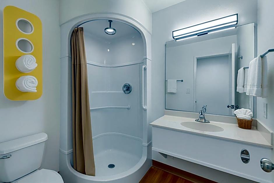 Motel 6 Ogden, UT- Downtown