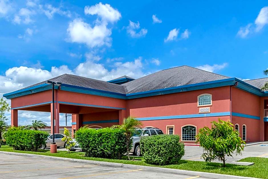 Quality Inn & Suites at The Outlets Mercedes/Weslaco