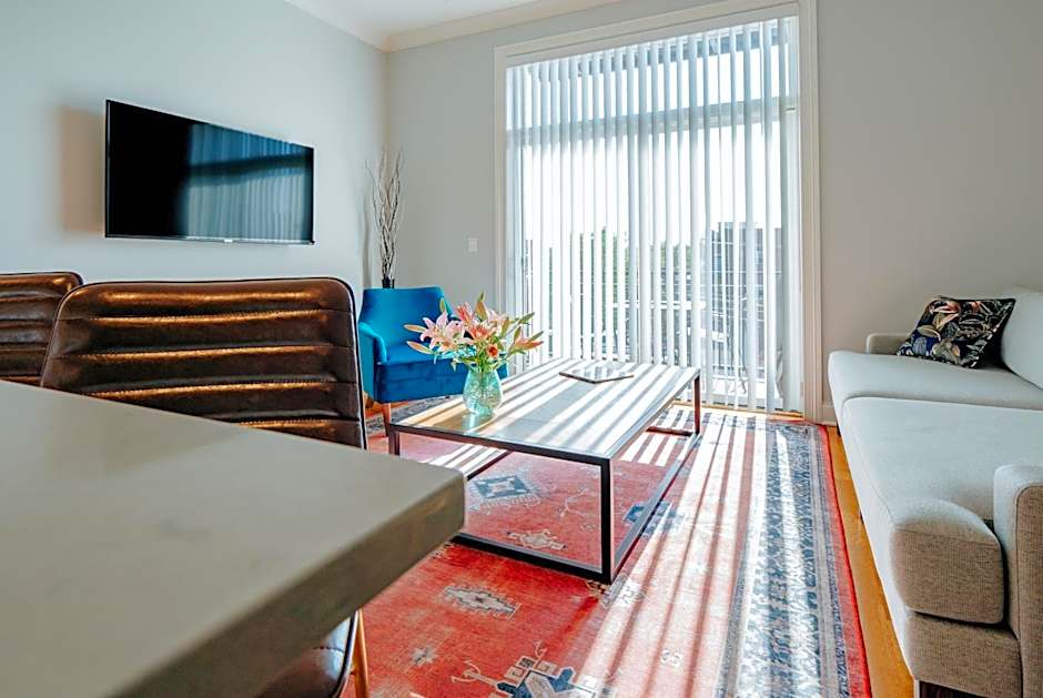 The Guesthouse Hotel