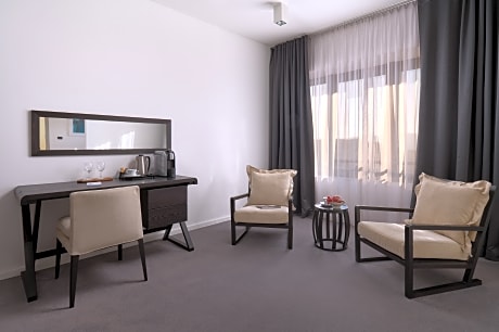 Double or twin superior