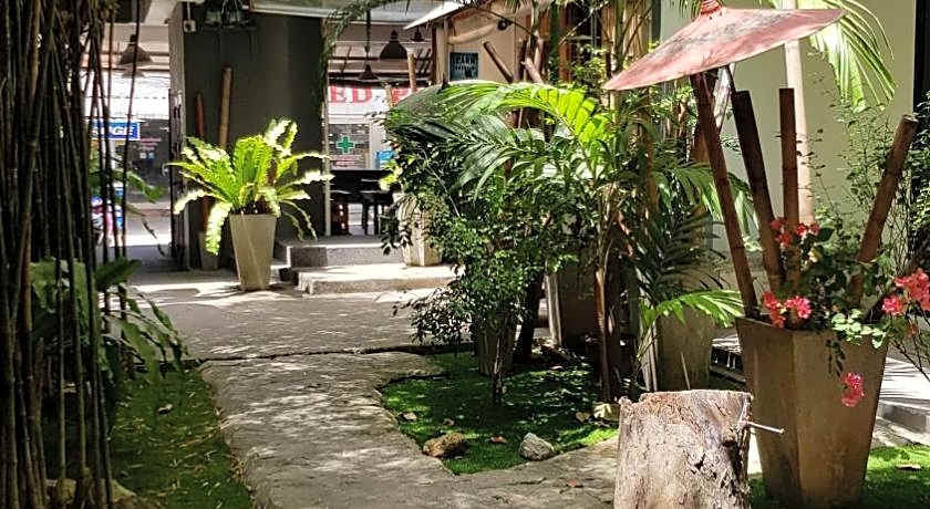 Sairee Sairee Guesthouse