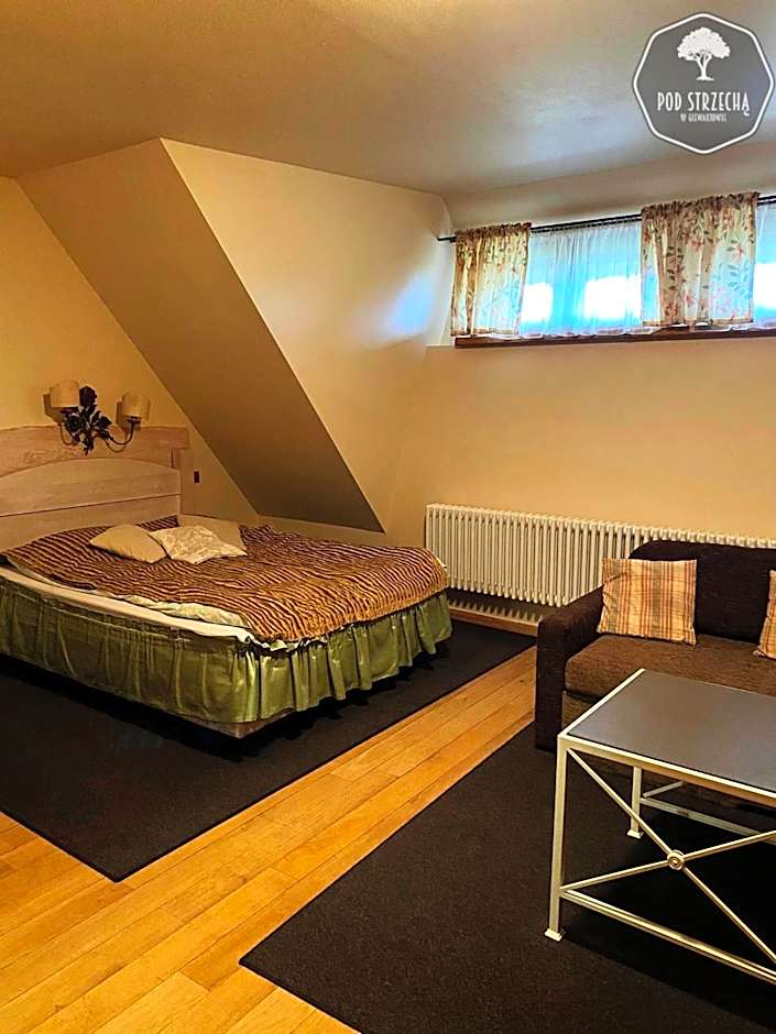 Dom Wypoczynkowy "Pod Strzechą" w Giewartowie