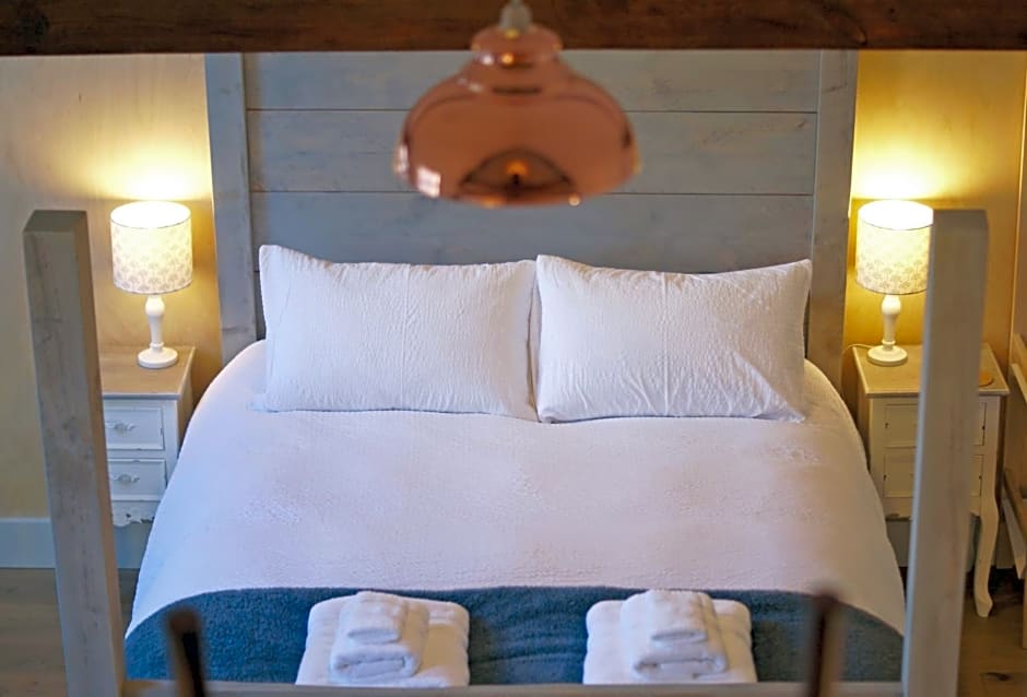 Westbury Cross House Bed & Breakfast