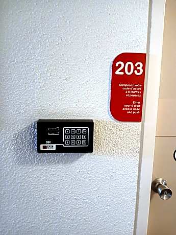 Triple Room with Shared Bathroom