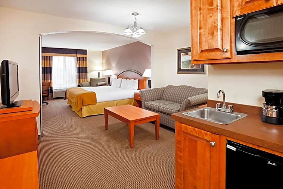 Holiday Inn Express Forest City By IHG