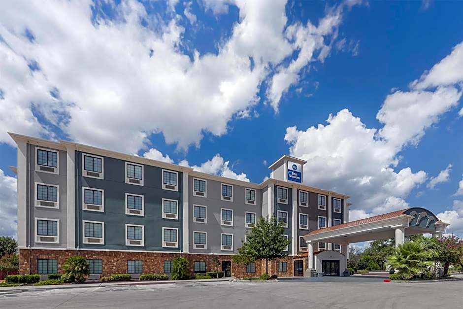 SureStay Plus Hotel by Best Western San Antonio SeaWorld