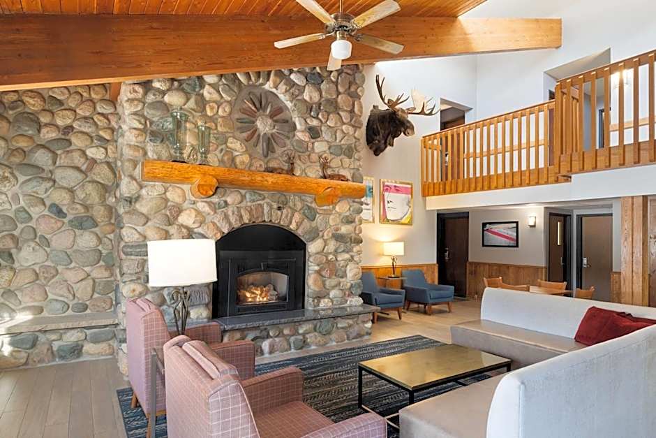 AmericInn by Wyndham Tofte Near Lake Superior