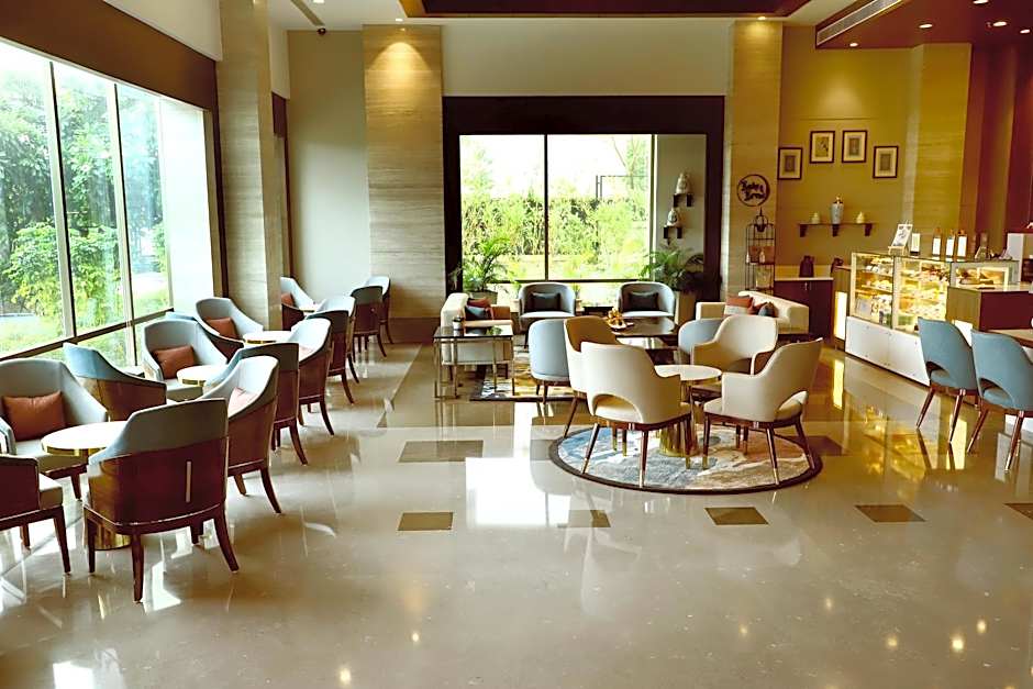 Efcee Sarovar Premiere