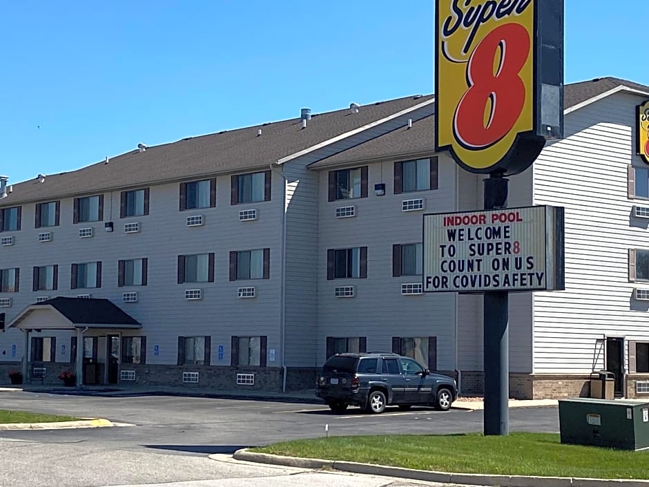 Super 8 by Wyndham Mason City