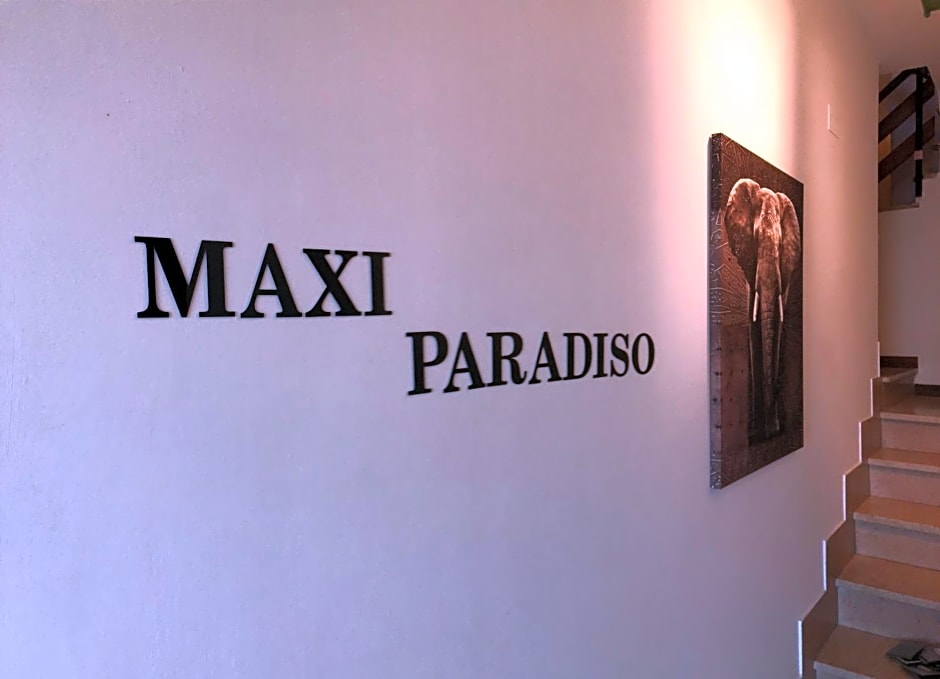 Maxi Paradiso