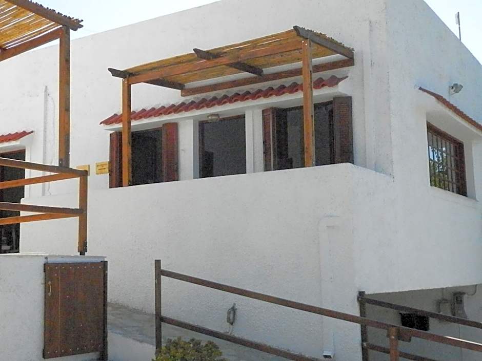 Aeolos Hotel Apartments