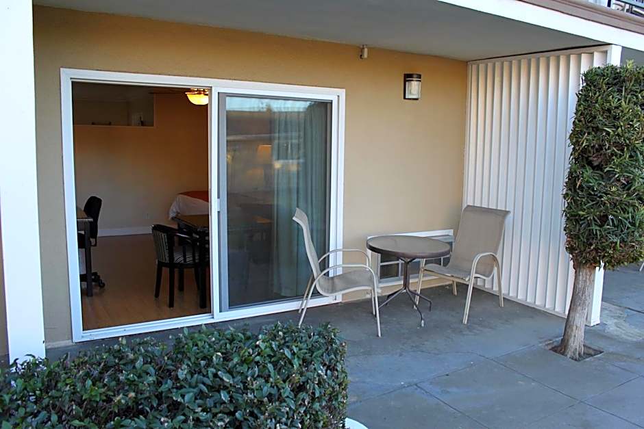 Travelodge by Wyndham Santa Maria