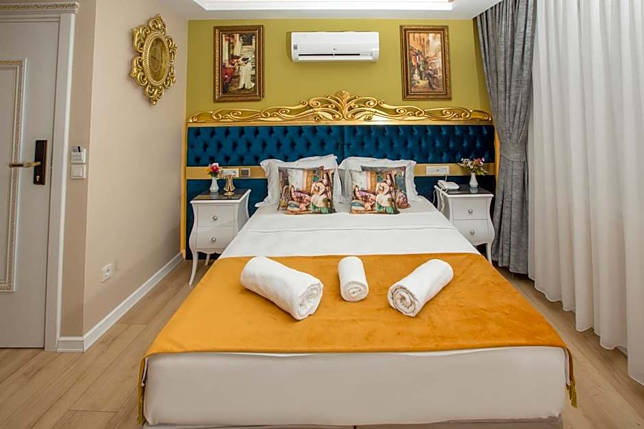 Atlantis Royal Hotel