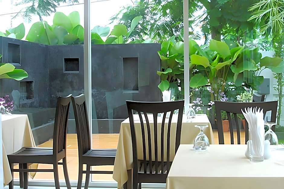 The Ivory, Suvarnabhumi Airport