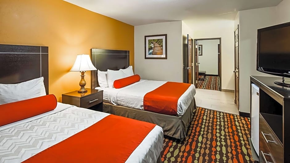 Best Western Greentree Inn & Suites