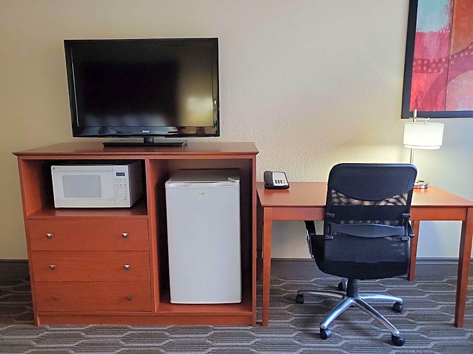 Best Western Plus Milwaukee Airport Hotel & Conference Center