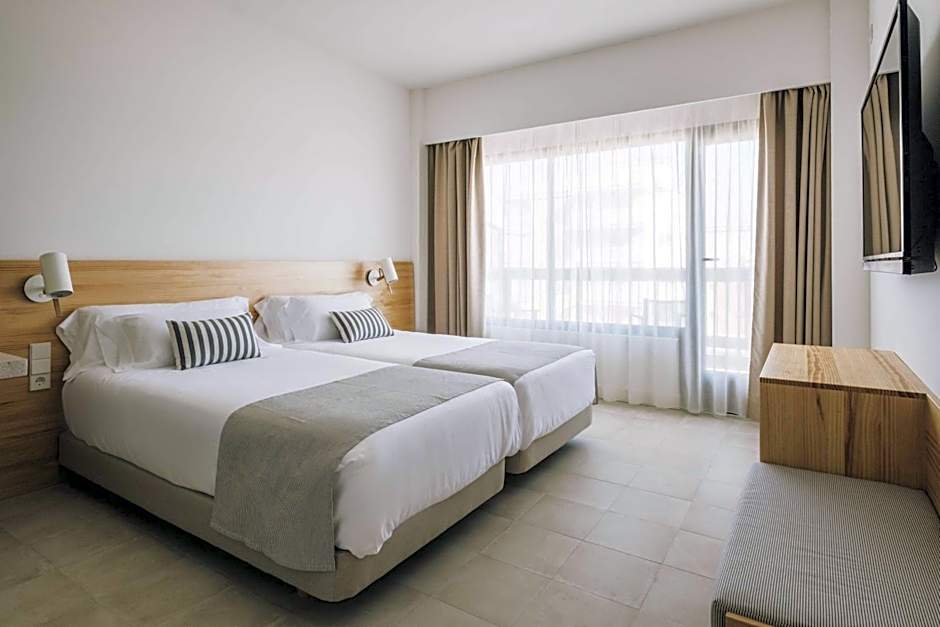 AYA Seahotel - Adults Only