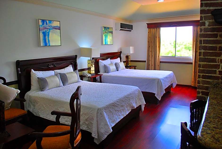 Platino Hotel & Casino