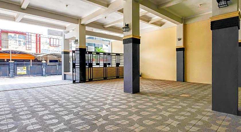 RedDoorz Syariah @ Kertomenanggal Surabaya