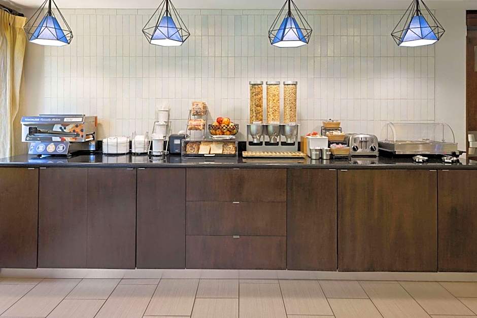 La Quinta Inn & Suites by Wyndham Lagrange / I-85