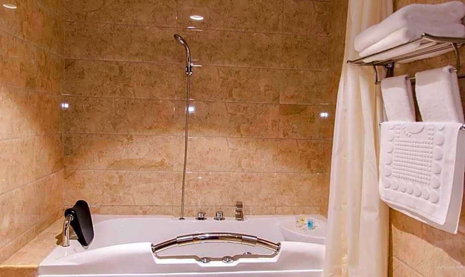 City Park Hotel Apartments