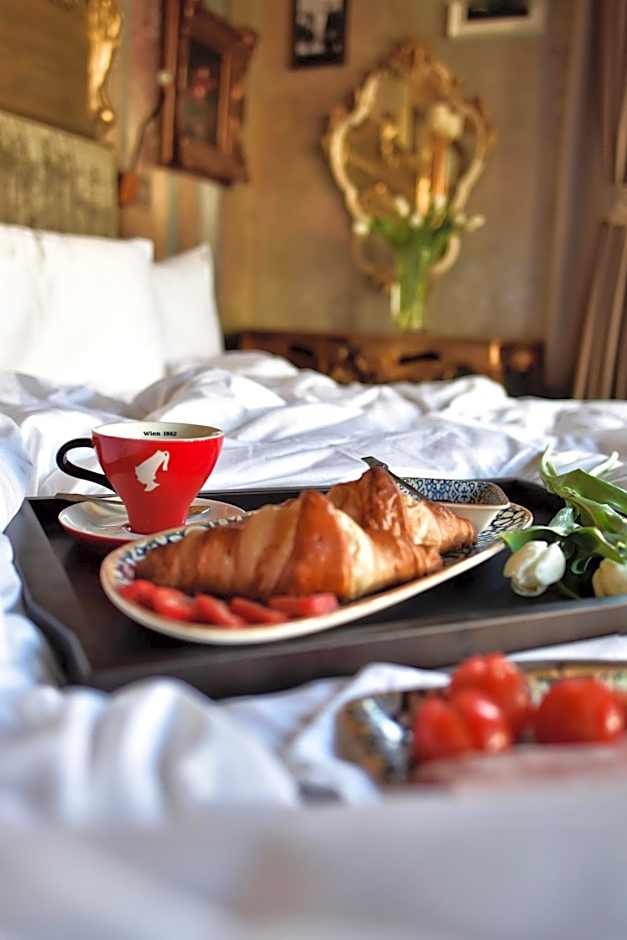 Bey House Royal Hotel