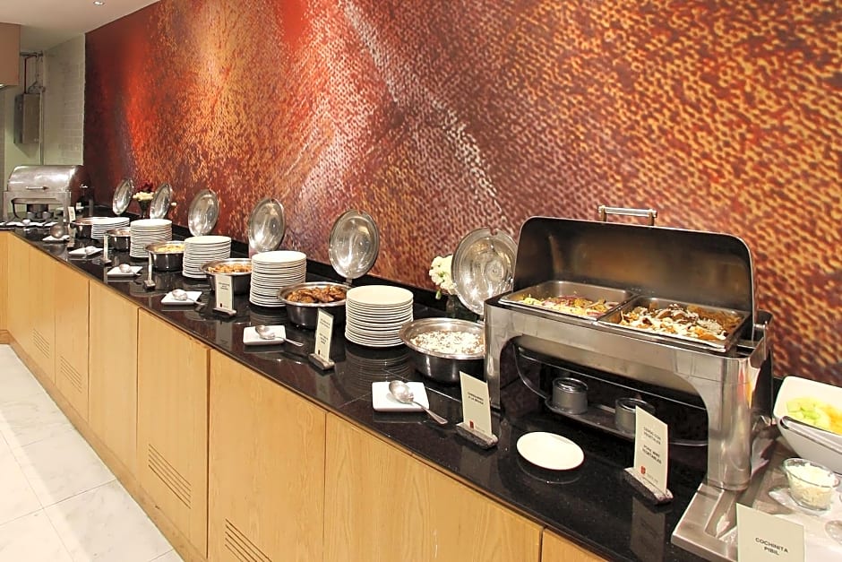 Fiesta Inn Express Perinorte
