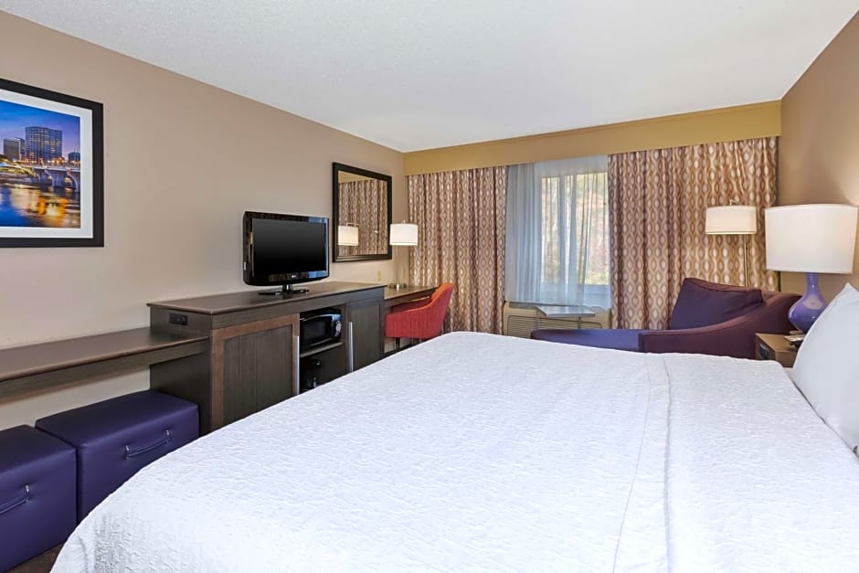 Hampton Inn By Hilton Waterbury