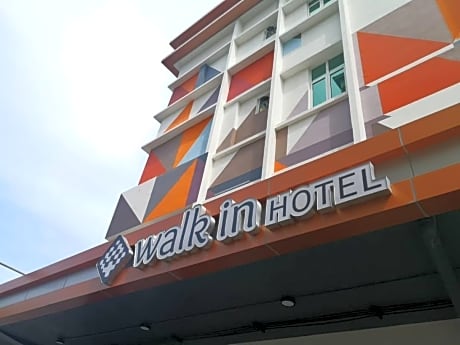 Walk In Hotel