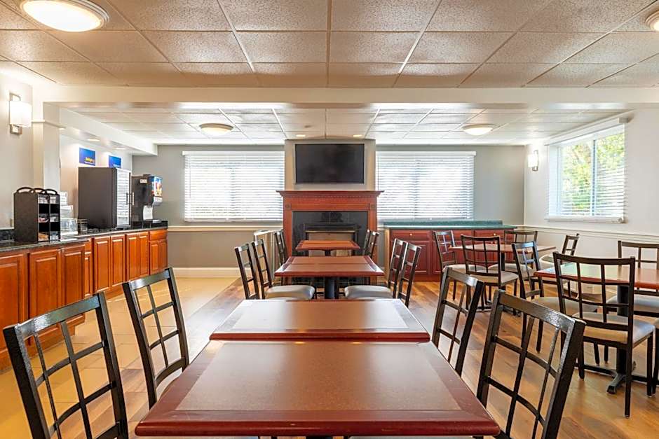 Best Western The Inn at Sharon/Foxboro