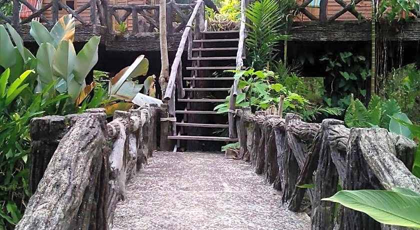 Art's Riverview Lodge