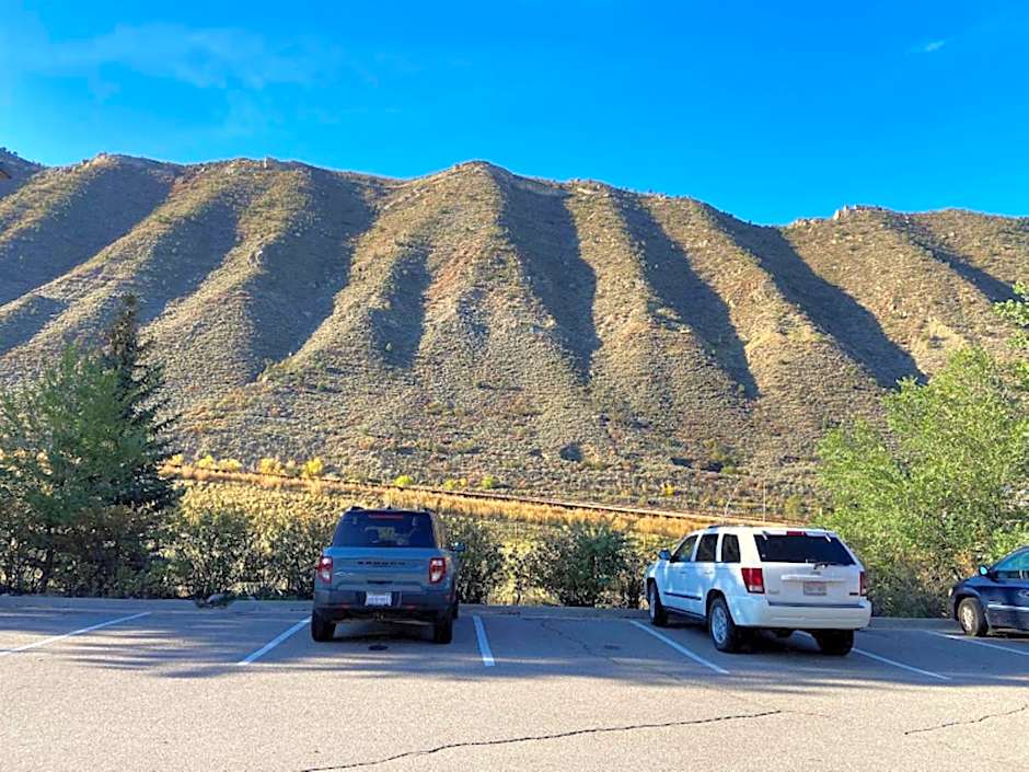 Wingate by Wyndham New Castle - Glenwood Springs