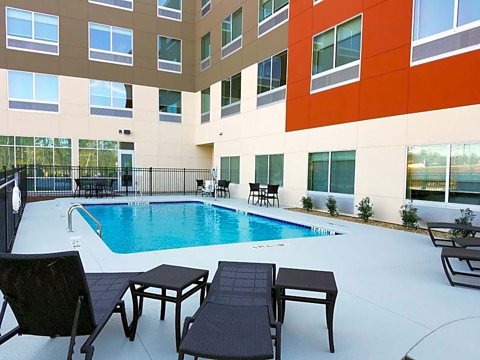 Holiday Inn Express & Suites - Carrollton West By IHG