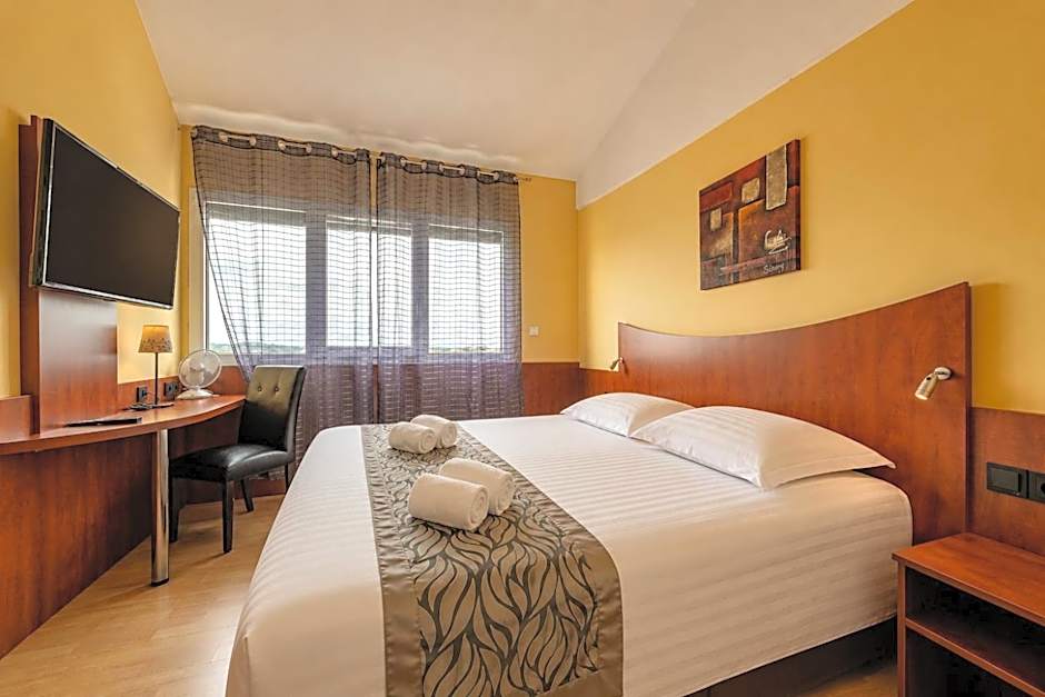 Logis Hotel Center