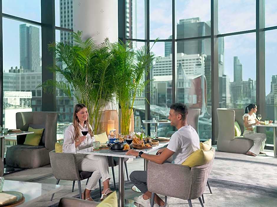 Novotel Bangkok Platinum Hotel