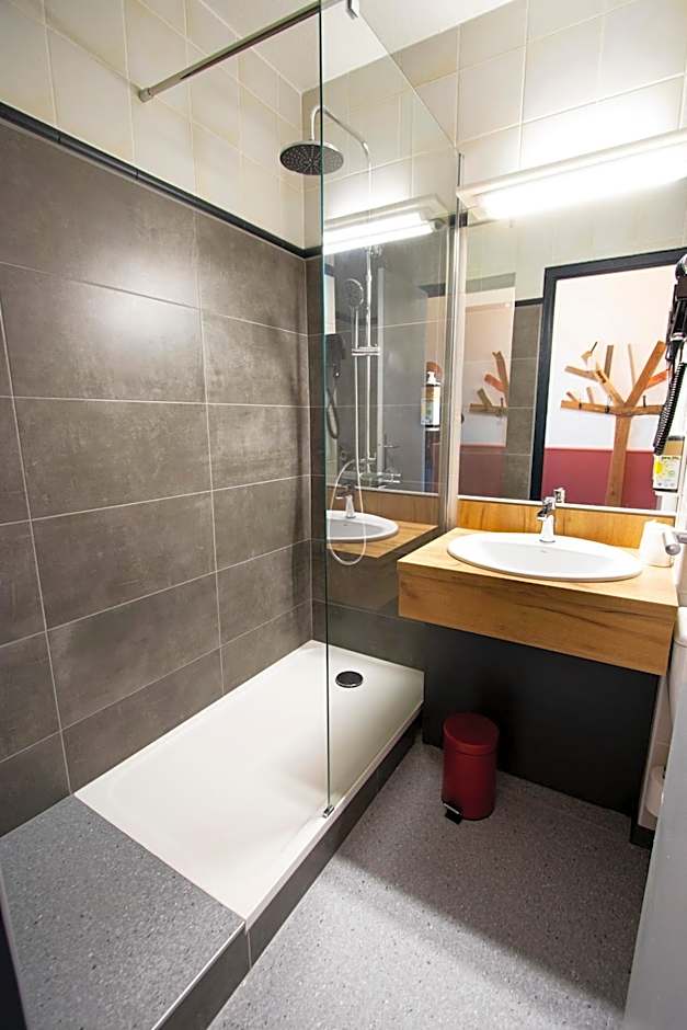 greet Hotel Castres Saix