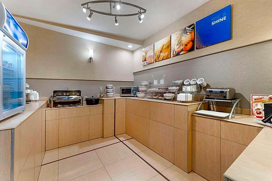 Comfort Suites Monaca