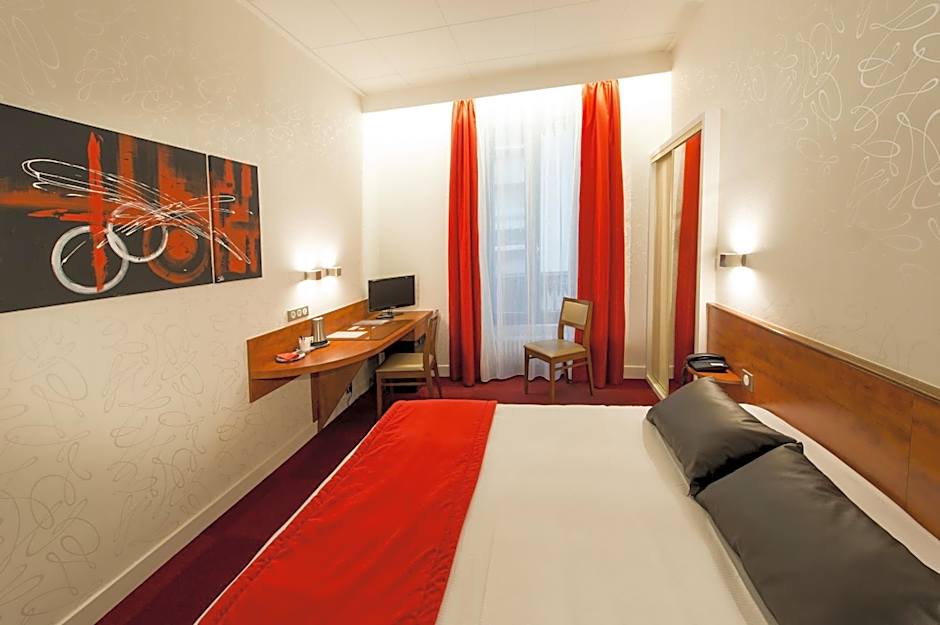 Photo 1 of 22 of 1 Double Bed or 2 Beds