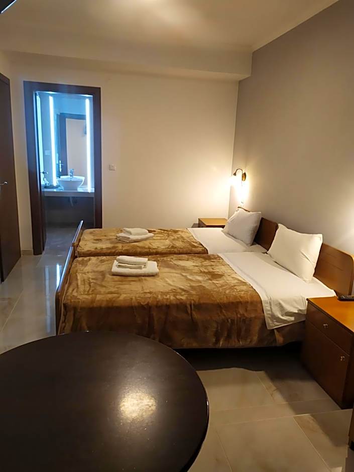Photo 1 of 20 of Single Room