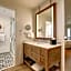 Sonoma Valley Inn, Tapestry Collection by Hilton